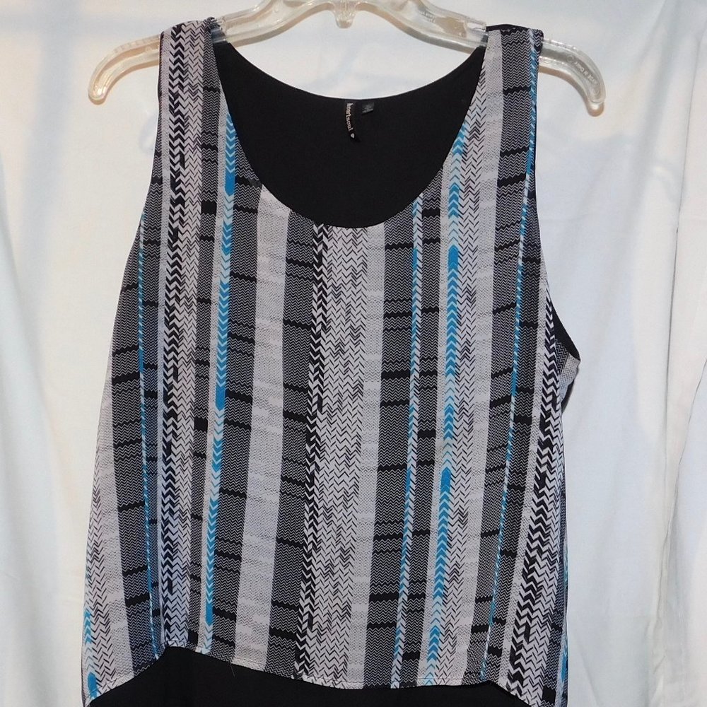 Geometric Print Blouse